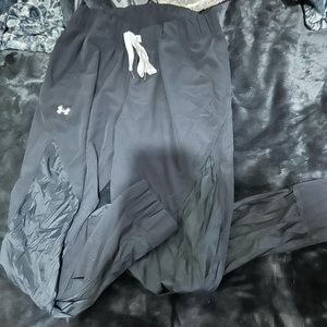 Black under armour track pants